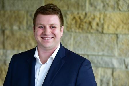 Alumnus Zach Yarnell (MAcc 2017)